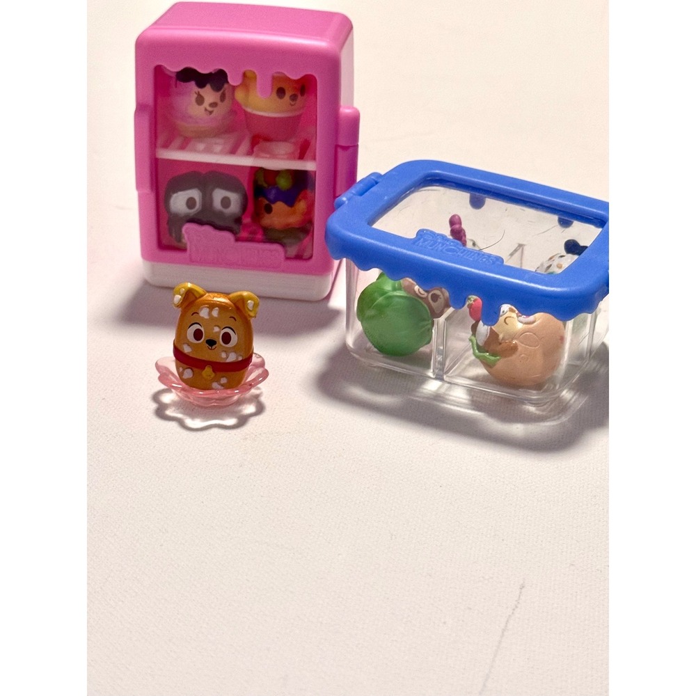 Disney Munchlings Mini‎ Lot Bambi Pluto Donald Daisy Minnie Cases